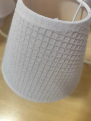 Lámpara infantil flor morada y blanca