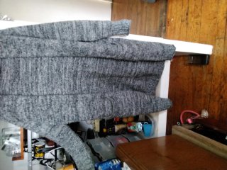 Chaquetón gris sin botones