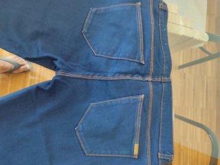 Pantalón tejano premamá azul, talla M
