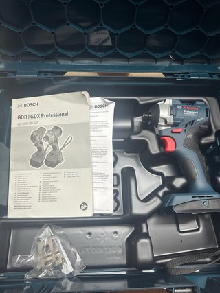 Atornillador de Impacto Bosch GDR 18V-215