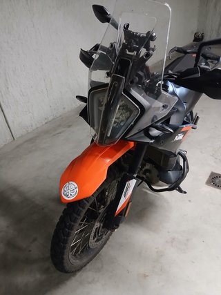 KTM 790 Adventure Negra y Naranja
