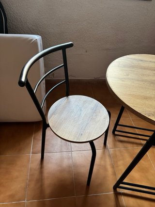 Mesita y 2 Sillas JYSK