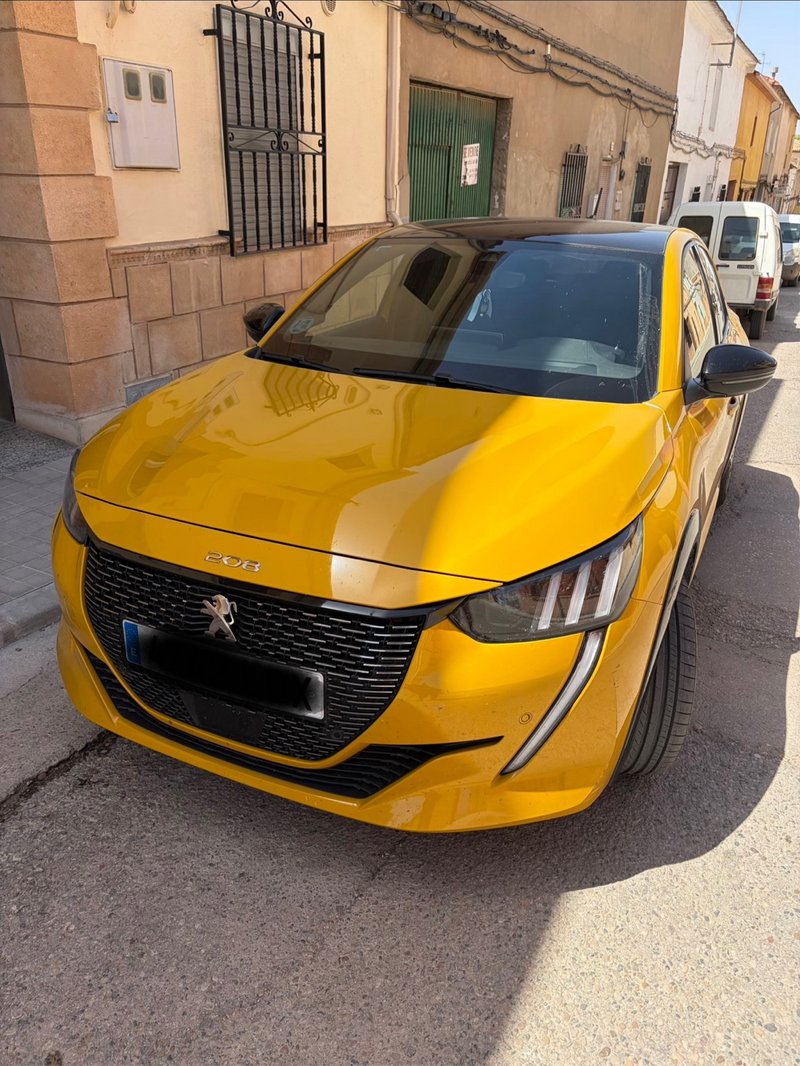 Peugeot 208 2020 - foto 1