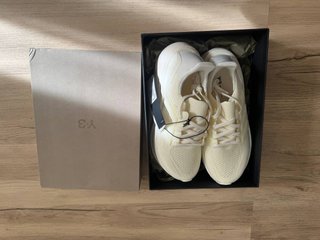 Adidas Y-3 Ultraboost 5 Talla 40.5