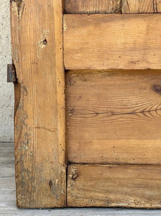 Puerta antigua de convento, s.XVII-XVIII