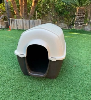 Caseta para perro de plástico