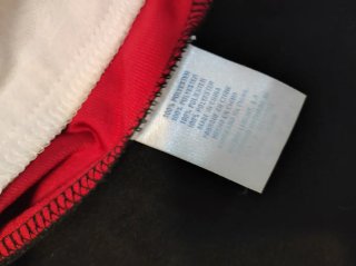 Chaqueta deportiva Reebok roja y blanca