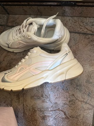 Zapatillas deportivas beige y rosa  Talla 39
