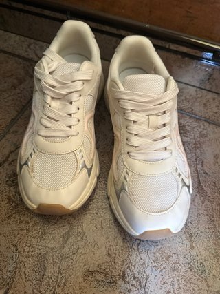 Zapatillas deportivas beige y rosa  Talla 39