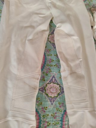 Pantalón y guantes hípica blancos concurso