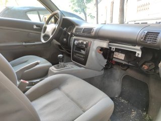 Volkswagen Passat 2002. 1.6. Gasolina