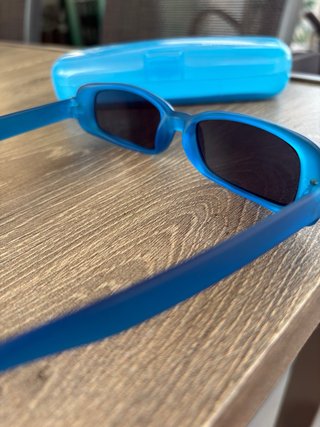 Gafas de sol vintage años 90 azules retro Y2K