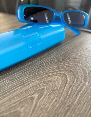 Gafas de sol vintage años 90 azules retro Y2K
