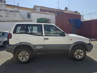 Nissan Terrano II 2004