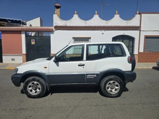 Nissan Terrano II 2004