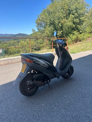 Suzuki Address 49cc Scooter Negra