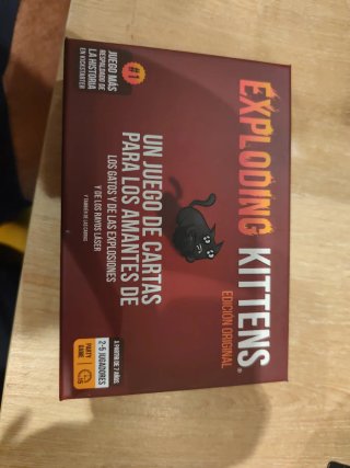Exploding Kittens Juego de Cartas Original