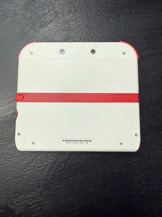 Nintendo 2DS Blanca + Cargador Original