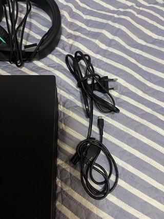 Consola PS4 Pro 1TB Negra + Accesorios