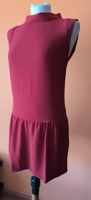 Vestido Granate Fórmula Joven Talla 40