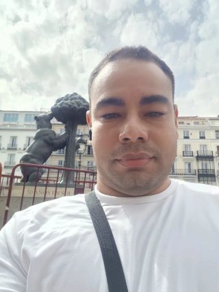 Hola soy un chico colombiano que busca empleo
