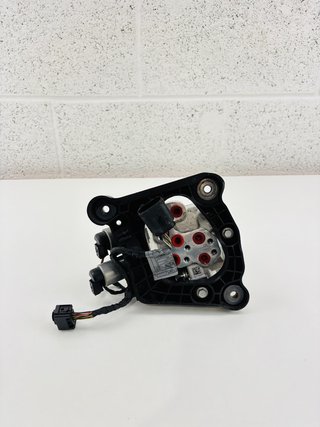 6775258 Bloque válvulas suspensión dinámica BMW Serie 7 2008-2012