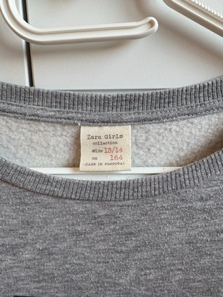Sudadera Gris con Mangas a Cuadros