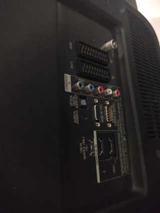 Televisor LG 32 pulgadas con mando a distancia