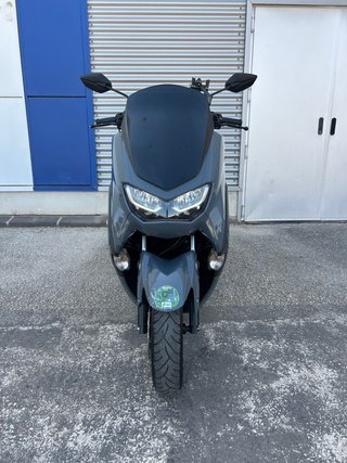 Yamaha NMAX 125 Scooter Gris Oscuro