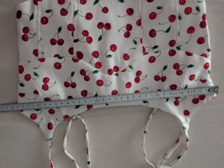 Top Bershka cerezas blanco