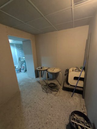 Puerta de madera nueva PMJJ