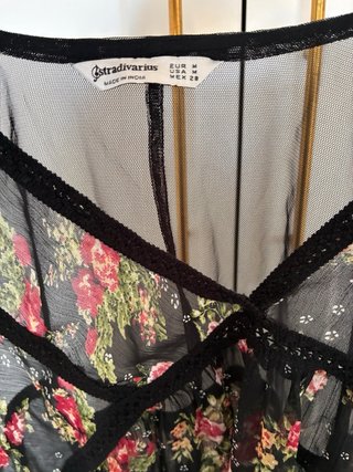 Blusa Stradivarius floral M