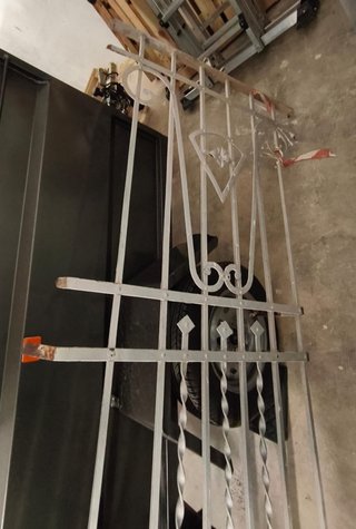 Reja de hierro forjado ornamental