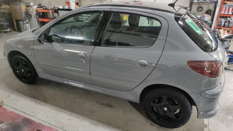 Peugeot 206 2006 - foto 1