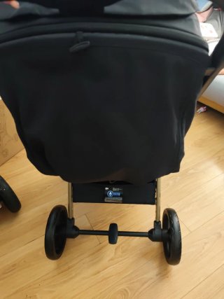 Silla de paseo Kinderkraft Loom Negra