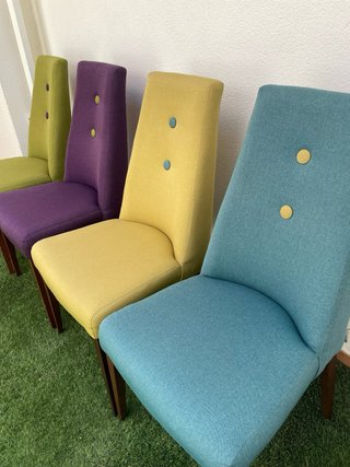 4 Sillas Tapizadas Salón