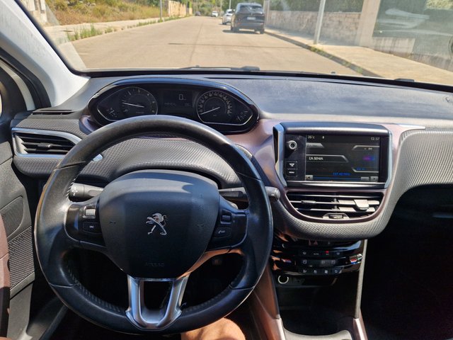 PEUGEOT 2008 1.6 e-HDi 92 CV | 2014 | DIÉSEL