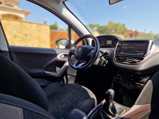 PEUGEOT 2008 1.6 e-HDi 92 CV | 2014 | DIÉSEL