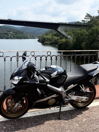 Cbr 600f4i