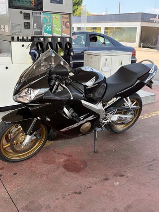 Cbr 600f4i