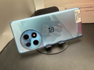 ONE PLUS 12R 256GB//  GARANTÍA!! CAMBIOS!!