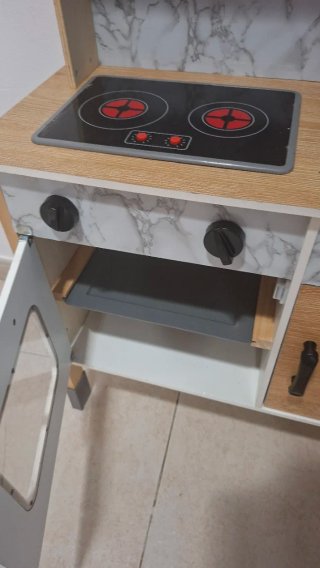Cocinita de madera infantil