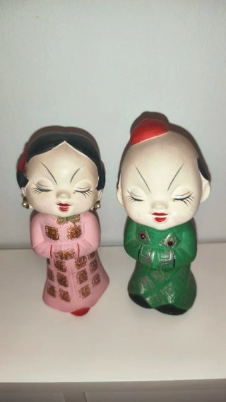 Pareja Figuras Orientales Bisqué Kissing