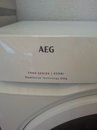 Lavadora Secadora AEG 7000 Series Kombo