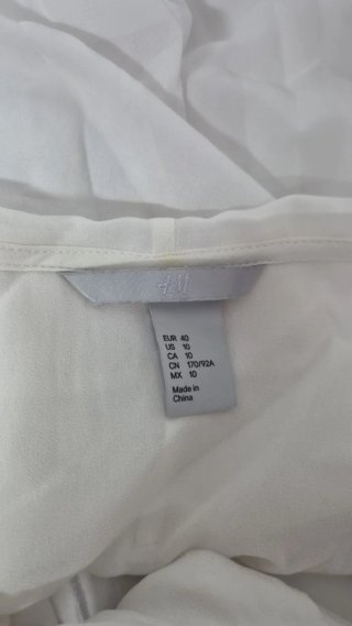 Blusa H&M gasa volantes Talla M/L