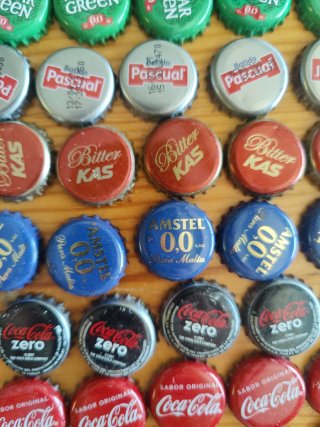140 chapas colección + 120 juego fútbol