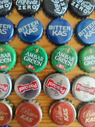 140 chapas colección + 120 juego fútbol