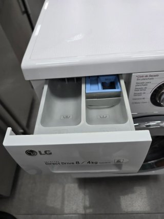 Lavadora secadora LG 8/4kg 1400rpm carga frontal