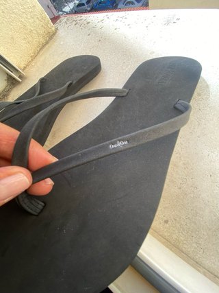 Chanclas ONE&ONE negras.precio tienda 19,99€