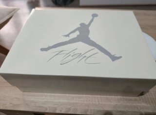 Jordan 4 Retro Navy Nuevas